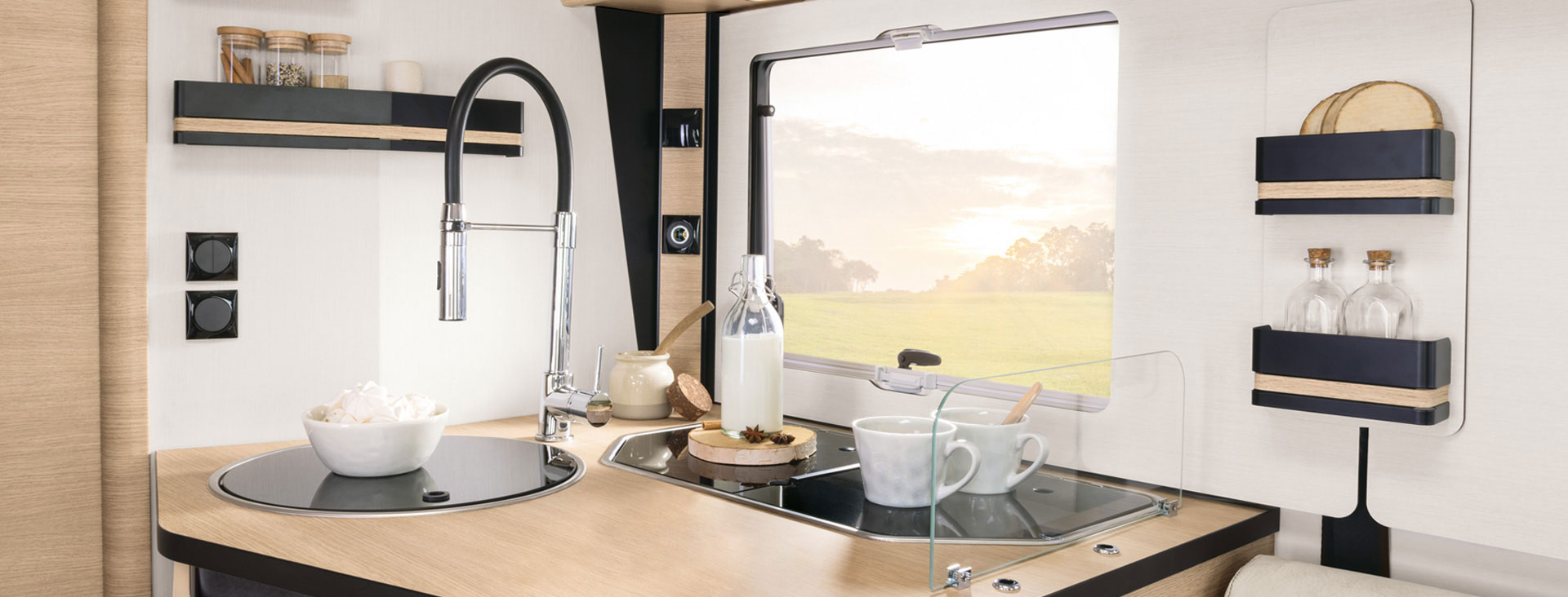 Handles and high quality accessories for motorhome and caravan